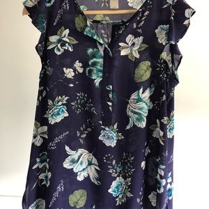 Loft XS Short Sleeve Floral Blouse